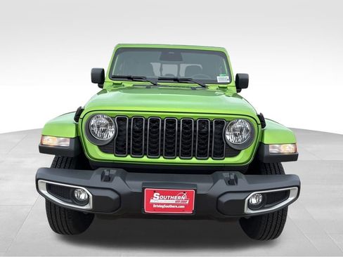 New 2026 Jeep Gladiator Sport image 9