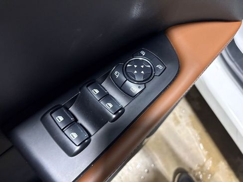 Used 2023 Lincoln Nautilus Reserve image 22