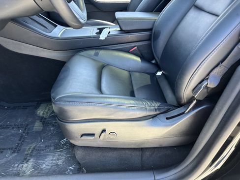 Used 2021 Tesla Model Y Long Range AWD/4WD image 19