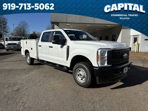 New 2026 Ford F250 XL image 2