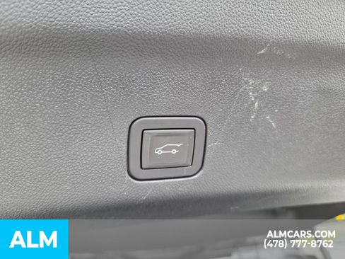 Used 2025 Chevrolet Tahoe LT AWD/4WD image 13