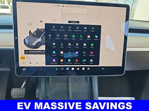 Used 2022 Tesla Model Y Long Range image 21