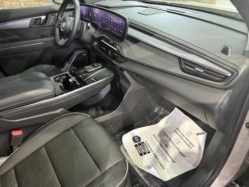Used 2026 Buick Enclave Sport Touring w/ Power Package AWD/4WD image 23