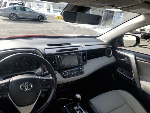 Used 2016 Toyota RAV4 Limited image 28
