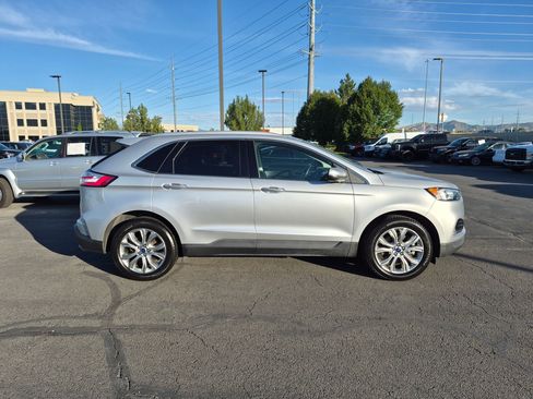 Used 2019 Ford Edge Titanium AWD/4WD image 2