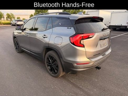 Used 2019 GMC Terrain SLE w/ Driver Convenience Package FWD image 9