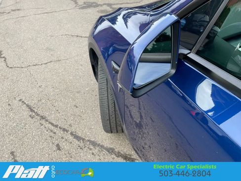 Used 2021 Tesla Model Y Performance image 17