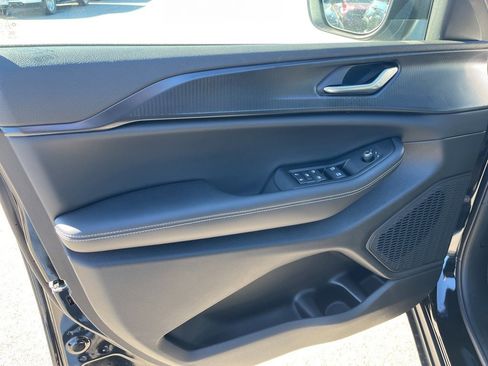 New 2025 Jeep Grand Cherokee image 18