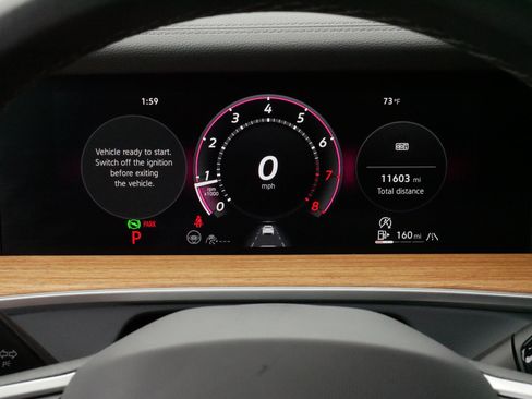 Certified 2025 Volkswagen Tiguan SEL R-Line AWD/4WD image 21