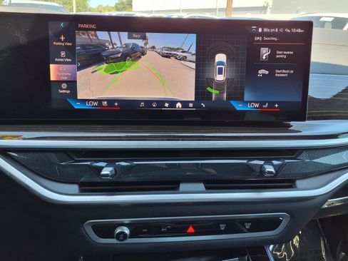 Used 2025 BMW X5 xDrive50e AWD/4WD image 26
