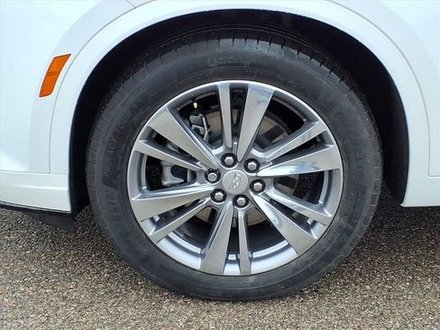 Used 2024 Cadillac XT6 Premium Luxury w/ LPO, Floor Liner Package image 9