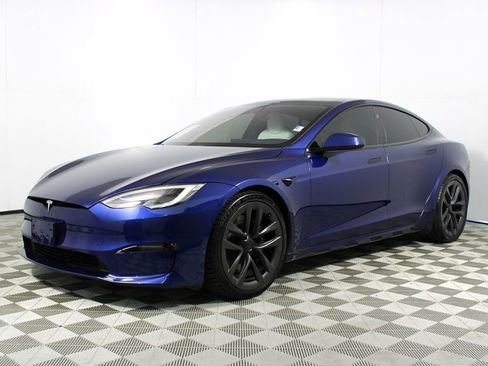 Used 2022 Tesla Model S Plaid image 3