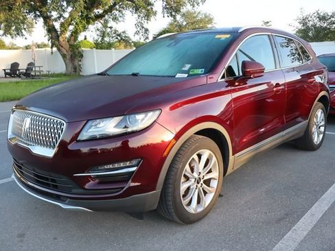 Used 2019 Lincoln MKC Select w/ Select Plus Package AWD/4WD image 4