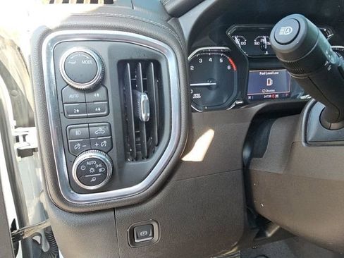 Used 2022 GMC Sierra 1500 SLT w/ SLT Premium Plus Package AWD/4WD image 37