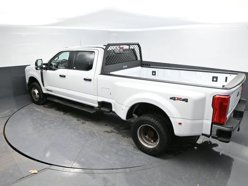 Used 2023 Ford F350 XLT image 28