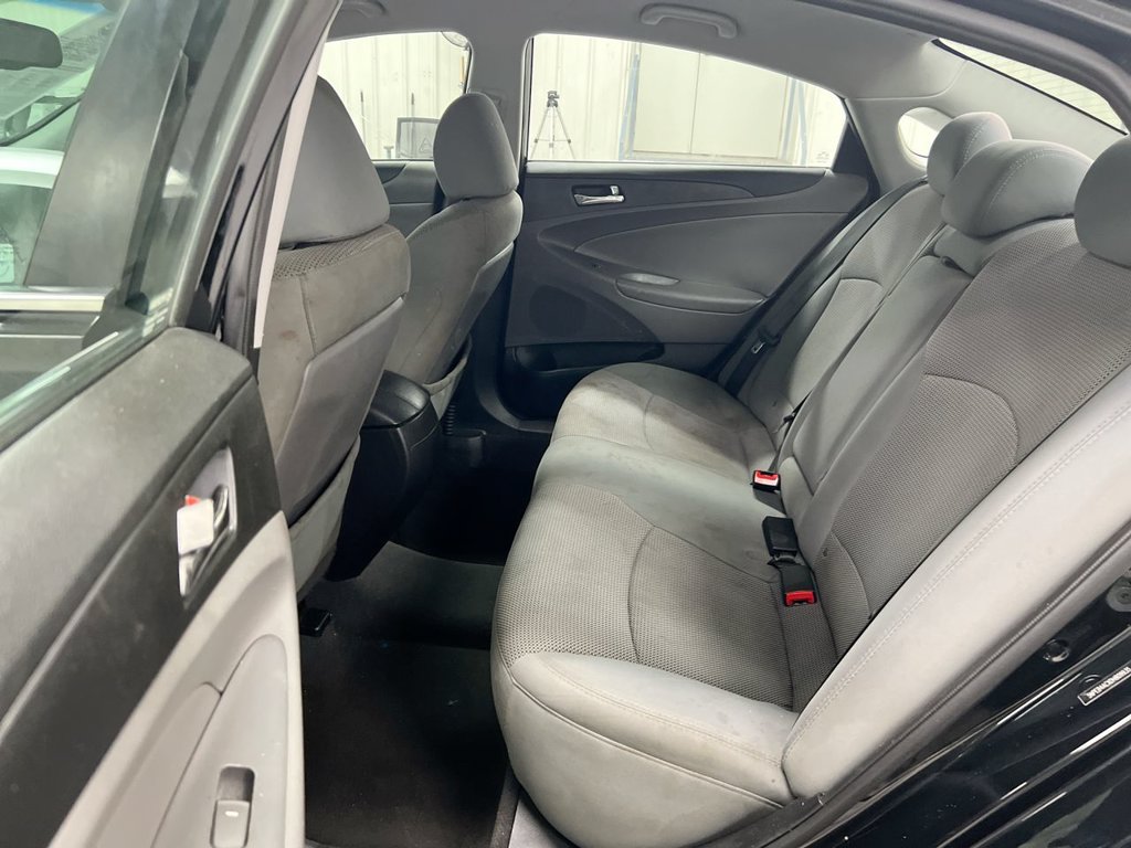 Used 2013 Hyundai Sonata GLS w/ Popular Equipment Pkg FWD image 21