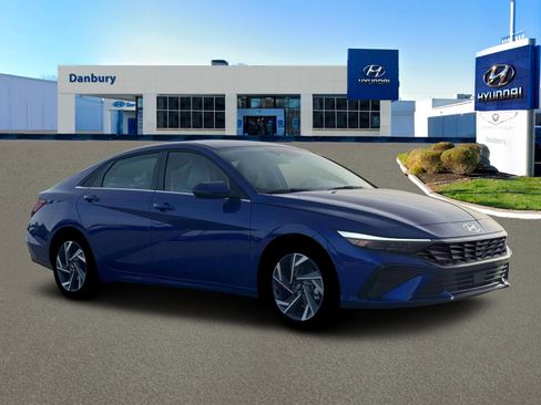 New 2026 Hyundai Elantra Limited image 10