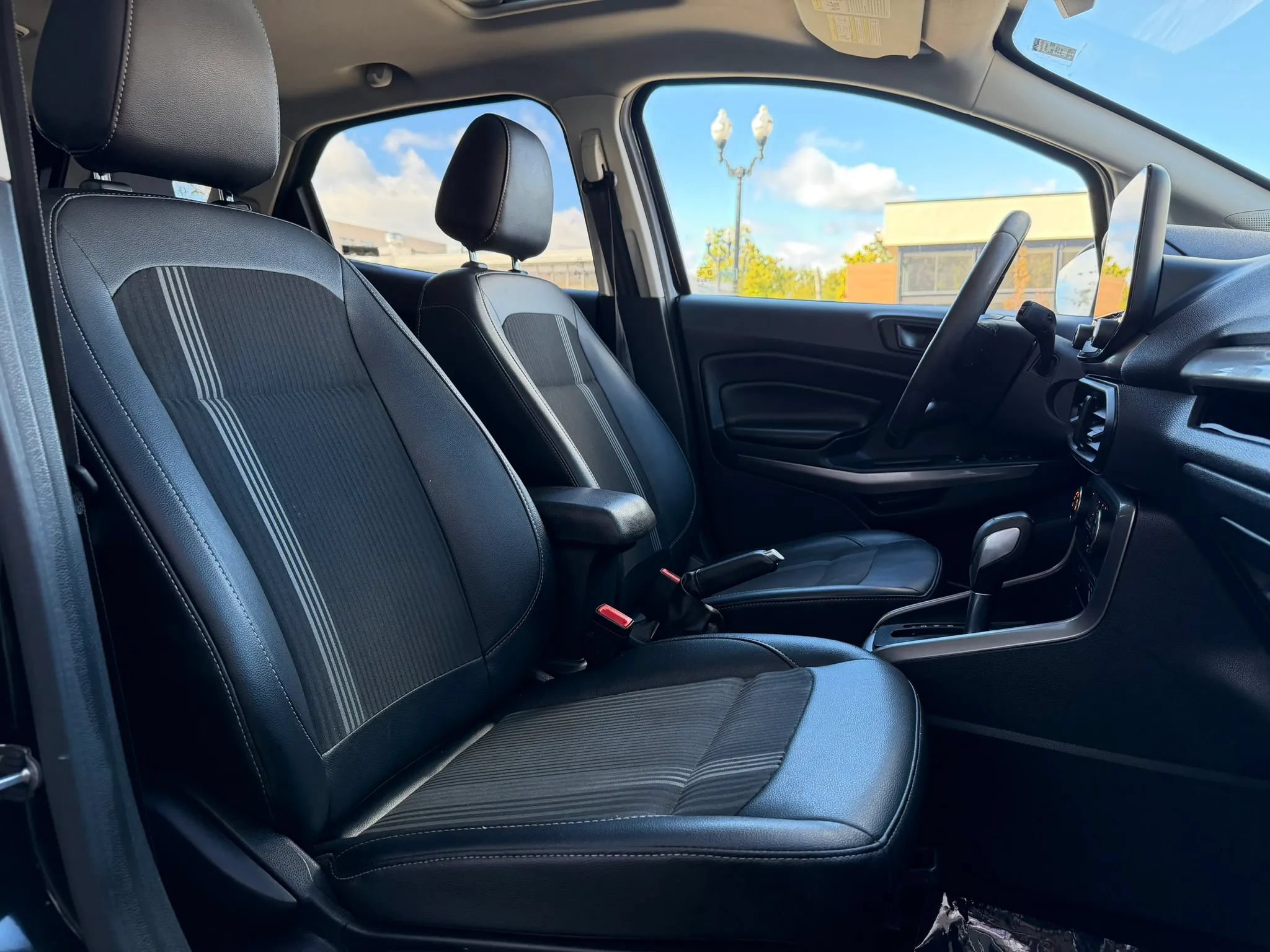 Used 2020 Ford EcoSport SES AWD/4WD image 16