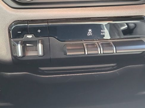 Used 2019 RAM 1500 Big Horn AWD/4WD image 26