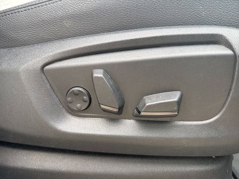 Used 2018 BMW X5 xDrive35i w/ Driving Assistance Package image 11