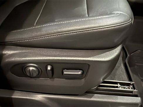 Used 2021 GMC Sierra 1500 SLT w/ SLT Premium Package image 13