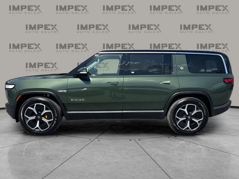 Used 2023 Rivian R1S Adventure AWD/4WD image 2