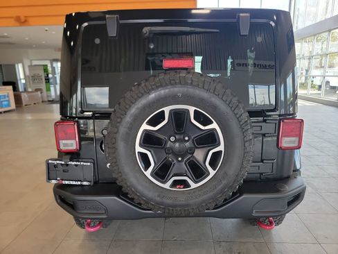 Used 2015 Jeep Wrangler Rubicon AWD/4WD image 6