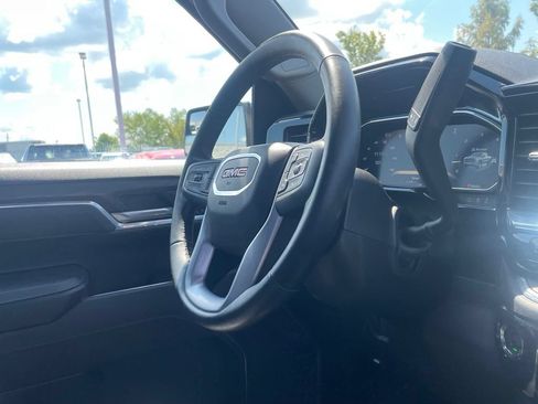 Used 2026 GMC Sierra 1500 SLT AWD/4WD image 29