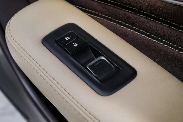 Used 2018 Lexus LS 500 w/ Accessory Package (Z1) RWD image 60