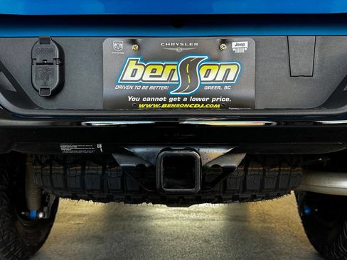 Used 2023 Chevrolet Colorado ZR2 w/ ZR2 Convenience Package III AWD/4WD image 11