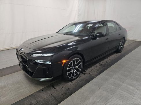 Used 2023 BMW 740i 740i w/ Executive Package image 1