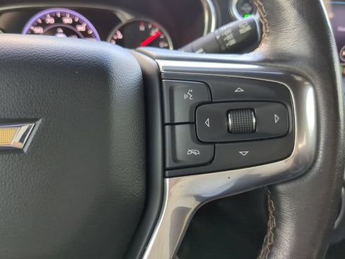 Used 2019 Chevrolet Blazer Premier w/ Sun and Wheels Package FWD image 32