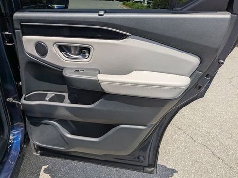 Certified 2024 Honda Pilot EX-L image 38
