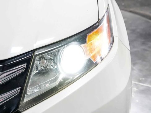 Used 2015 Honda Odyssey Touring image 7