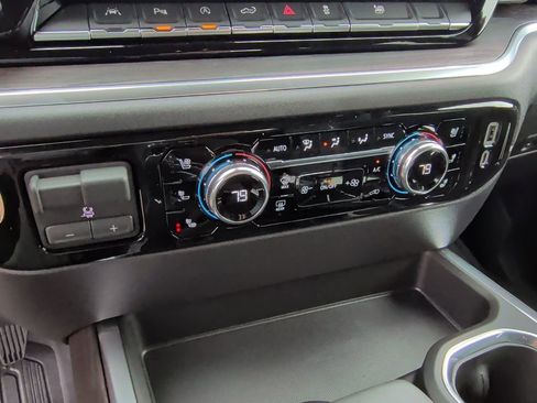 New 2026 GMC Sierra 1500 SLT image 31