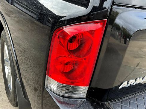 Used 2014 Nissan Armada Platinum image 27