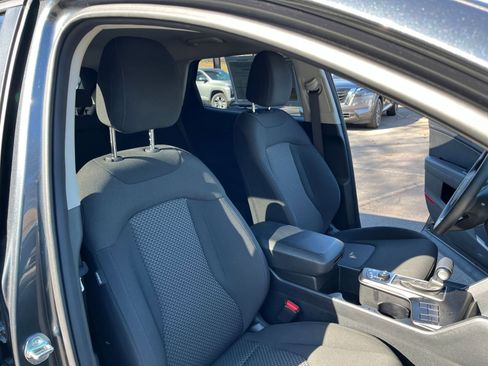 Used 2025 Kia Sportage LX image 35