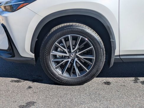 Used 2024 Lexus NX 250 NX 250 Premium image 33