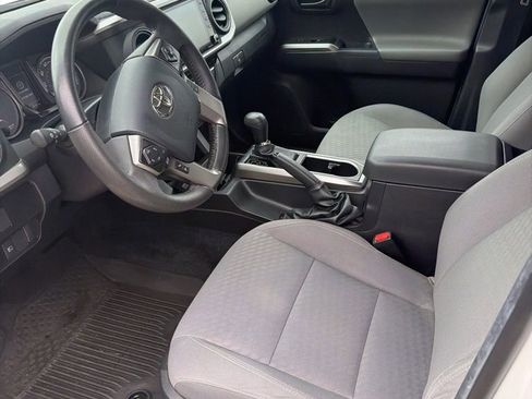 Used 2023 Toyota Tacoma SR5 w/ Technology Package image 13