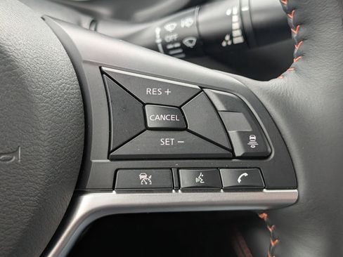 Used 2025 Nissan Sentra SR w/ SR Premium Package FWD image 24