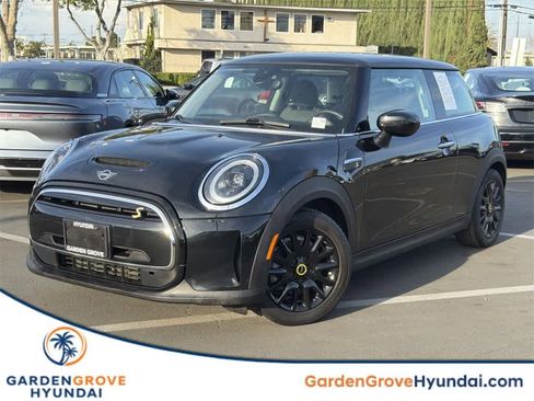Used 2023 MINI Cooper SE image 1