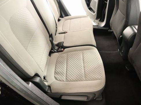 Used 2021 Ford Escape SE image 13