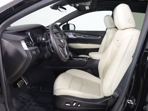 Used 2023 Cadillac XT5 Sportv w/ LPO, Floor Liner Package AWD/4WD image 12