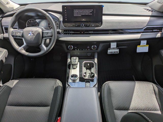 New 2026 Mitsubishi Outlander ES FWD image 15