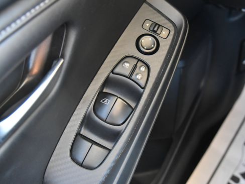 Used 2025 Nissan Sentra SV FWD image 28
