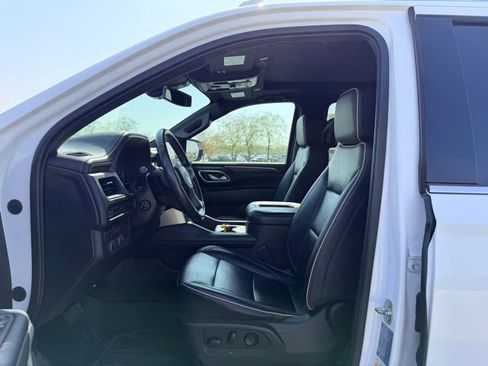 Used 2021 Chevrolet Suburban Premier image 7