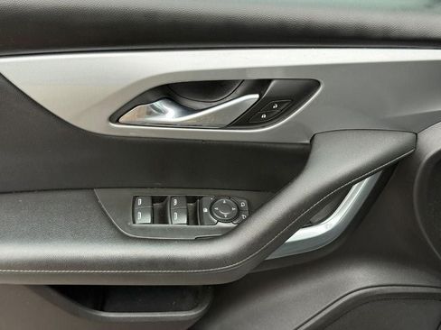Used 2020 Chevrolet Blazer LT FWD image 15