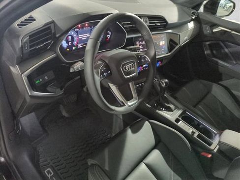 Certified 2025 Audi Q3 2.0T Premium w/ Convenience Package image 13