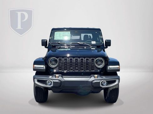 New 2026 Jeep Gladiator Sport AWD/4WD image 3