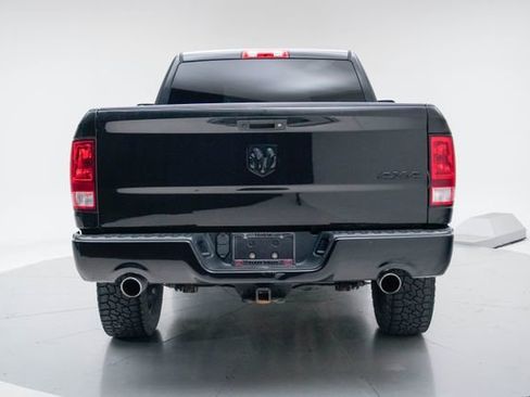 Used 2017 RAM 1500 Express w/ Black Ram 1500 Express Group AWD/4WD image 5